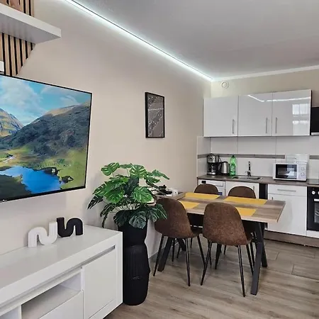 アパート 2- Zimmerwohnung In Centrum Fuer 4person ミュルハイム・アン・デア・ルール