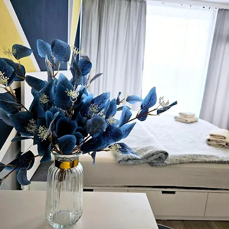 2- Zimmerwohnung In Centrum Fuer 4person *