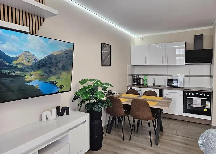 アパート 2- Zimmerwohnung In Centrum Fuer 4person ミュルハイム・アン・デア・ルール