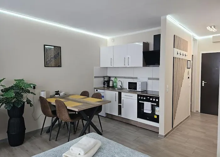 アパート 2- Zimmerwohnung In Centrum Fuer 4person