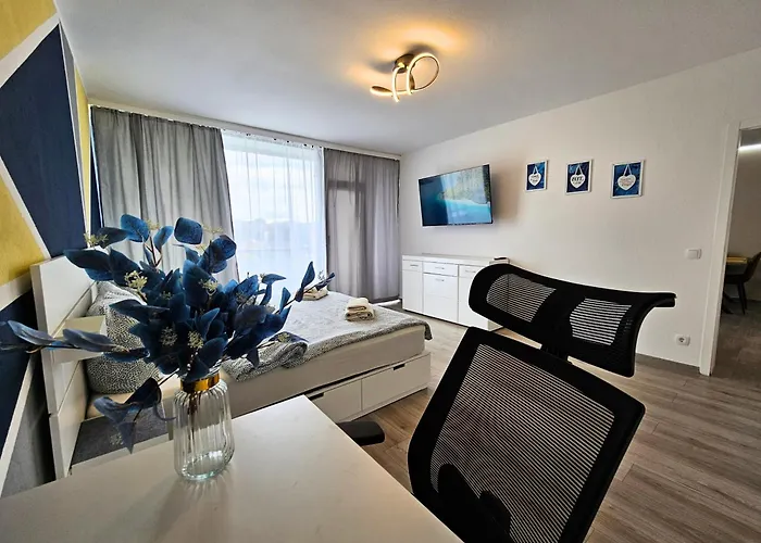 2- Zimmerwohnung In Centrum Fuer 4person Appartement
